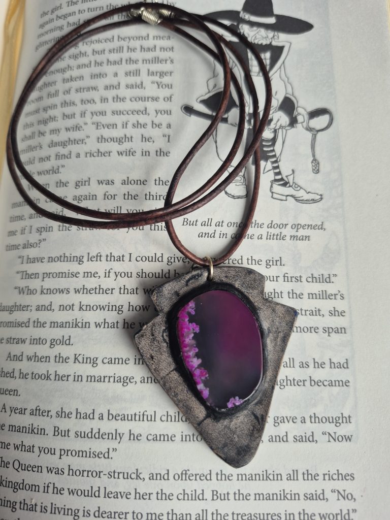 Agate slice necklace