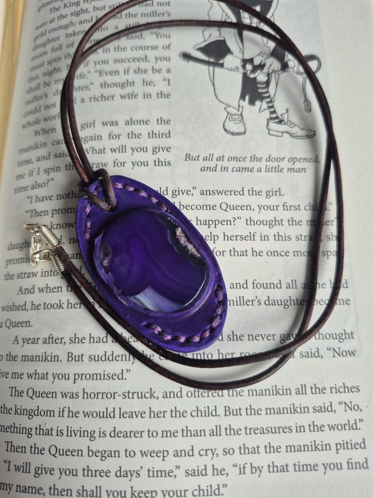 Agate slice necklace
